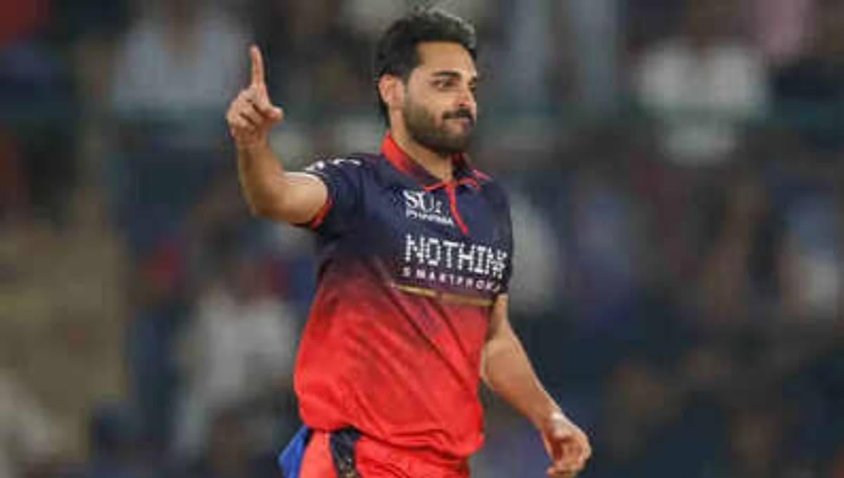 Bhuvneshwar kumar  bowling strategy